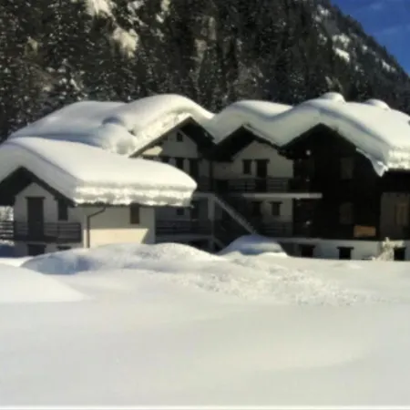 アパート Im Spiss *