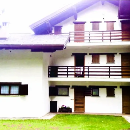 Im Spiss アパート