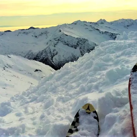 Im Spiss アパート